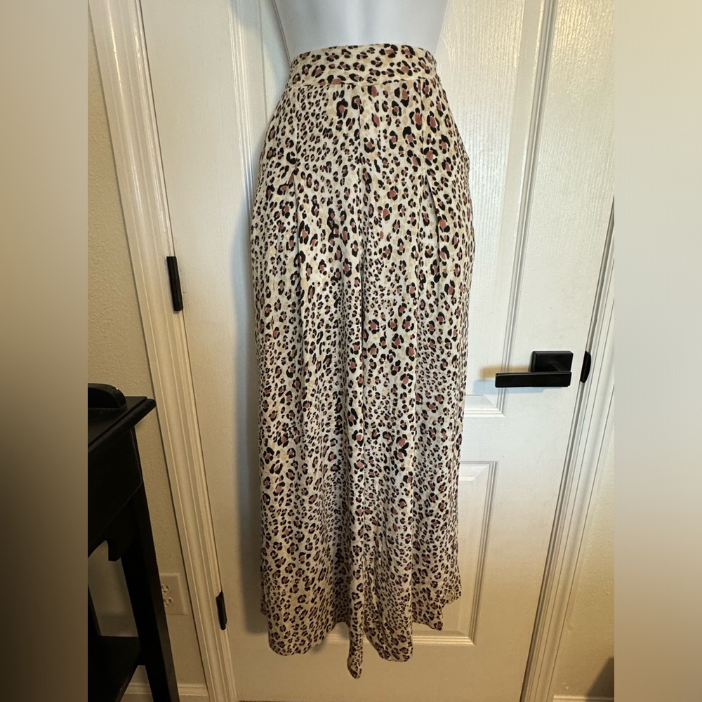 Bila77 leopard wide leg pants. Never worn size XS.